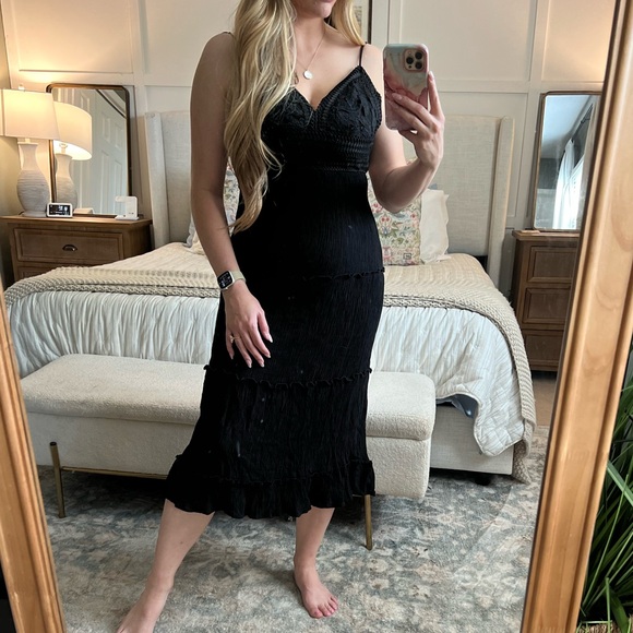 Love Tree Black Midi Dress - Picture 1 of 5